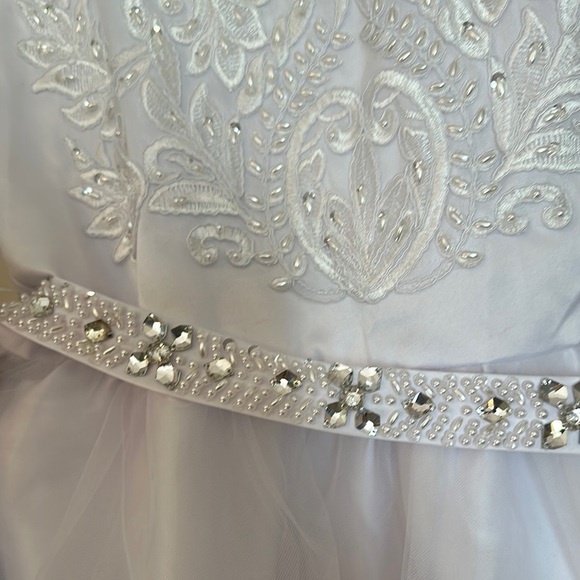 Angels White Sleeveless Scoop Neck Sundress - Picture 10 of 13